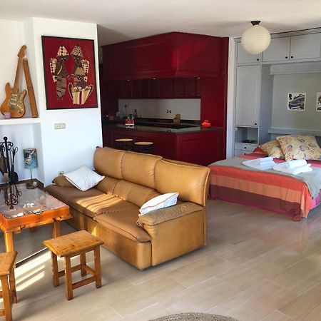 Loft espacioso con terraza y parking en el centro. Huesca Exterior foto