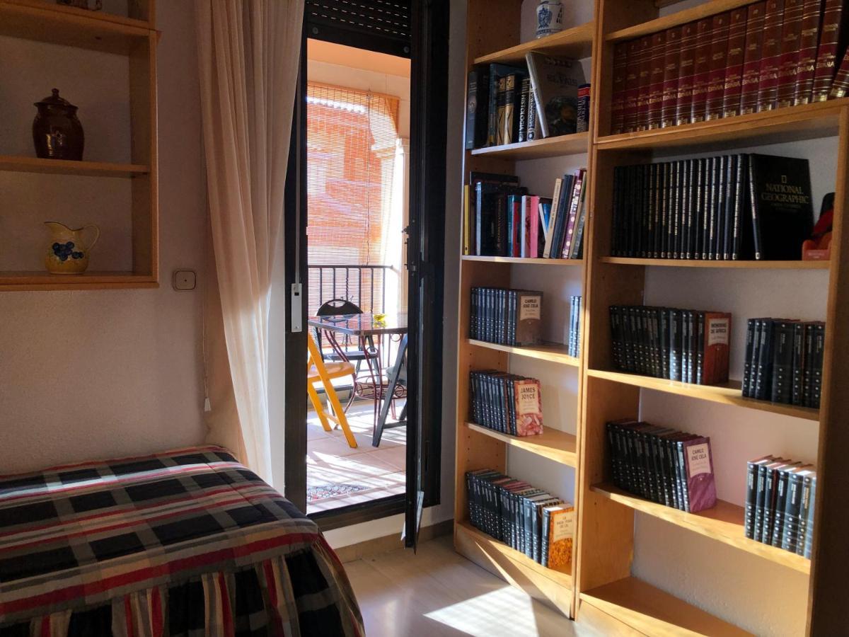 Loft espacioso con terraza y parking en el centro. Huesca Exterior foto